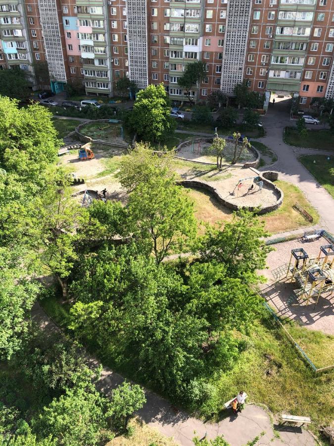 Новая Красивая Квартира. Tscherkassy Exterior foto