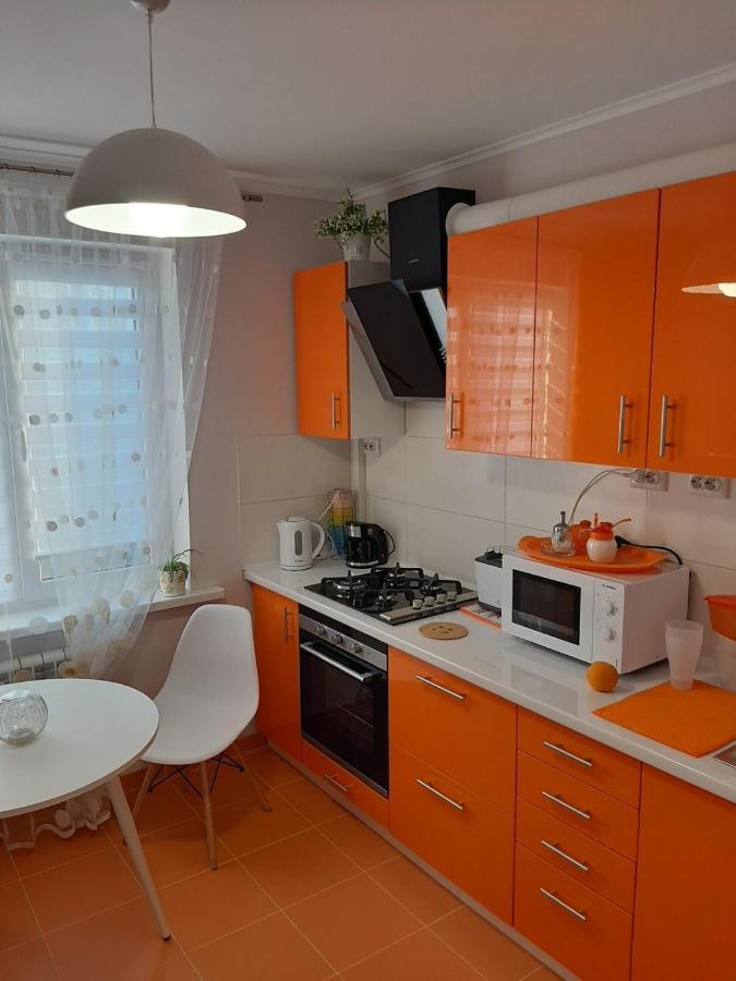Новая Красивая Квартира. Tscherkassy Exterior foto